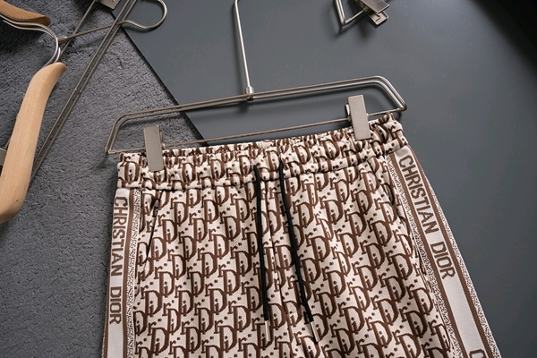 ブランドハーフパンツ側面デザイン